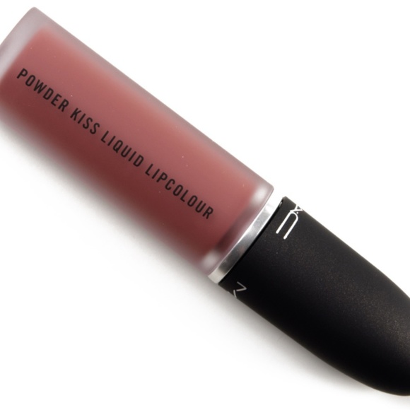 M.A.C. Over The Taupe- Powder Kiss Liquid - Picture 1 of 2